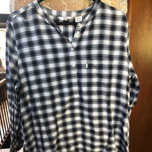 Levi’s women’s long sleeved top